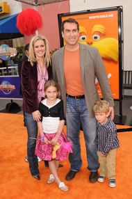 Rob and Tiffany Riggle with Children. Image via: Getty Images.